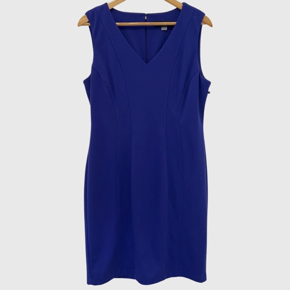 Elegant Blue Sleeveless Dress